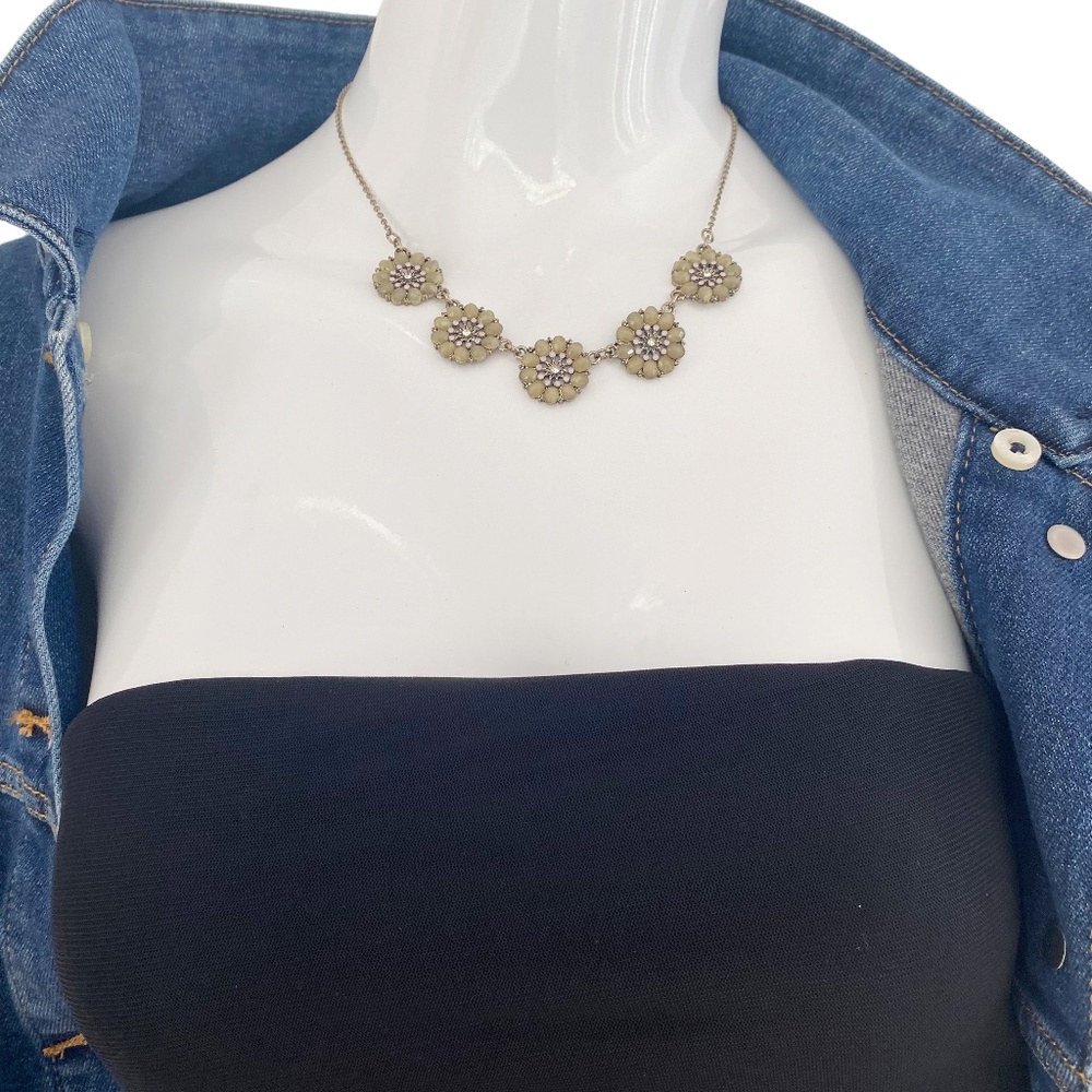Dainty Five Flower Adjustable Choker